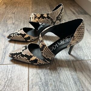 Calvin Klein Women's Snakeskin Heels - Black and Cream
